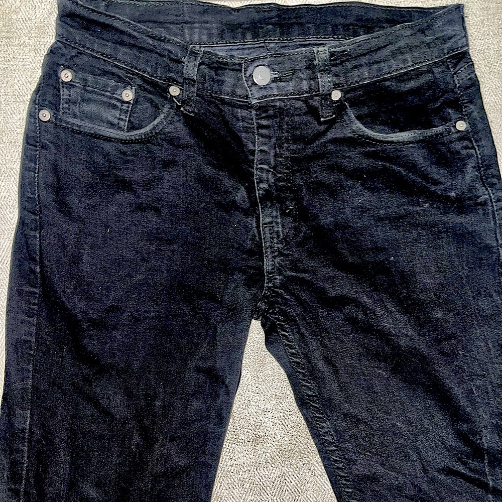 levi’s black jeans